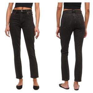 Lightweight Comfort Stretch

High Rise Skinny Jean